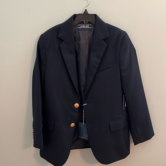 💕HP💕NWT! Lands End boys navy blazer w/ gold Size